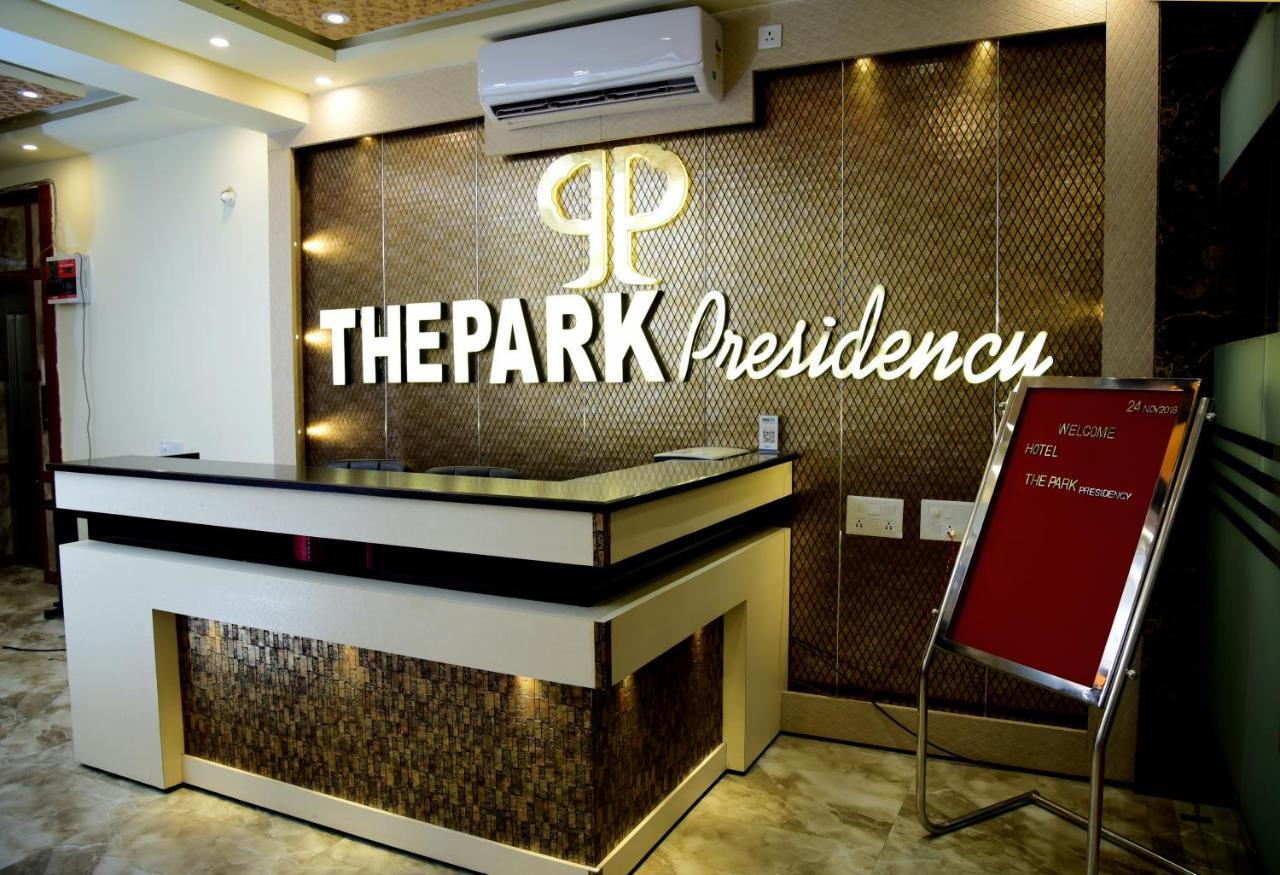 The Park Presidency Hotel Bareilly Exterior photo
